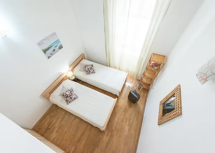 Apartament Old Writer *